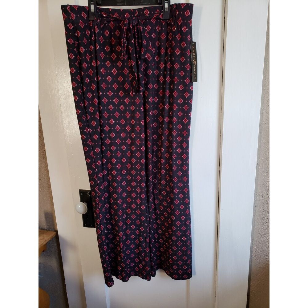 ALMOST A FAMOUS women's pull on w/ bow tie black red print soft wide legpants XL